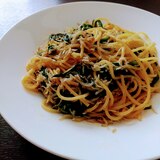 【白ワインに合う】簡単！しらすと春菊のスパゲッティ